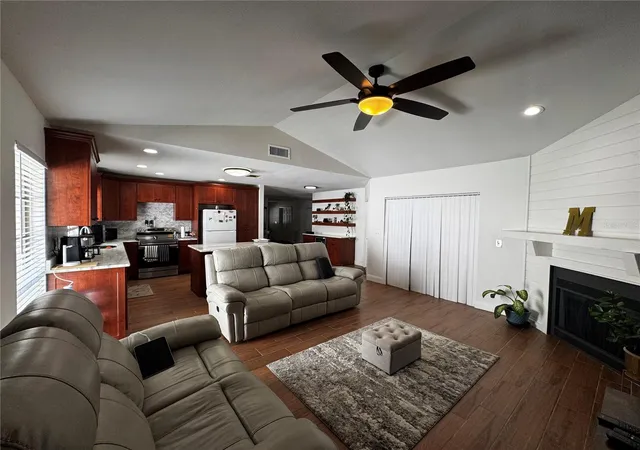 Photo 3 of Single family home for sale at 6109 E 130th Avenue, Temple Terrace, FL 33617 | MLS# TB8546553 | Listing updated on 2026-09-16