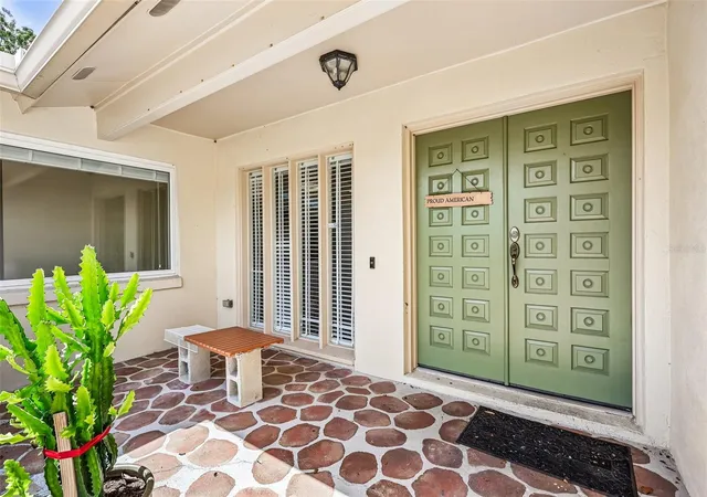 Photo 1 of Single family home for sale at 126 Heather Hl, Longwood, FL 32750 | MLS# O6440076 | Listing updated on 2026-09-18