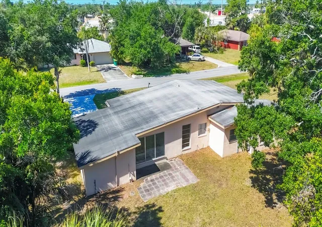 Photo 2 of Single family home for sale at 2538 Lakeshore Cir, Port Charlotte, FL 33952 | MLS# A4705440 | Listing updated on 2026-09-12