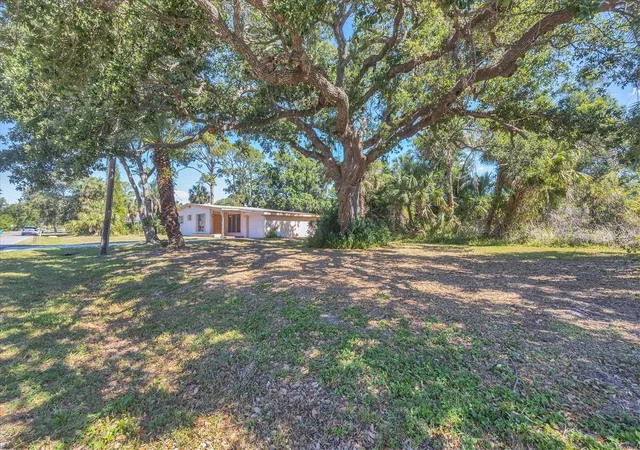 Photo 3 of Single family home for sale at 2538 Lakeshore Cir, Port Charlotte, FL 33952 | MLS# A4705440 | Listing updated on 2026-09-12