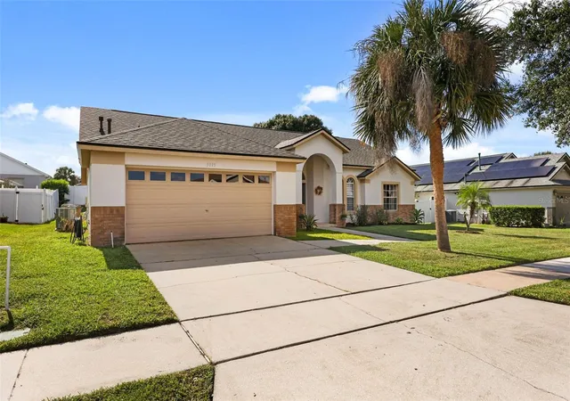 Photo 3 of Single family home for sale at 3015 Samosa Hl Cir, Clermont, FL 34714 | MLS# O6440087 | Listing updated on 2026-10-16