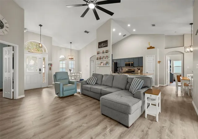 Photo 4 of Single family home for sale at 3015 Samosa Hl Cir, Clermont, FL 34714 | MLS# O6440087 | Listing updated on 2026-10-16