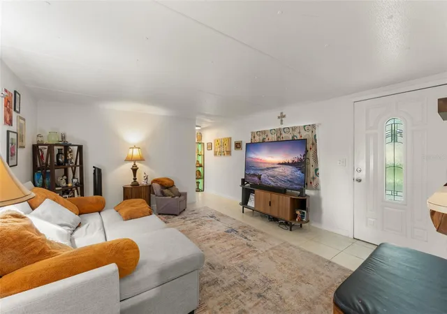 Photo 3 of Manufactured home for sale at 17336 Palm Dr, Montverde, FL 34756 | MLS# O6440089 | Listing updated on 2026-10-05