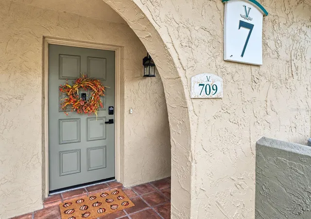Photo 2 of Condo for sale at 6262 142nd Avenue N #709, Clearwater, FL 33760 | MLS# TB8546573 | Listing updated on 2026-09-13