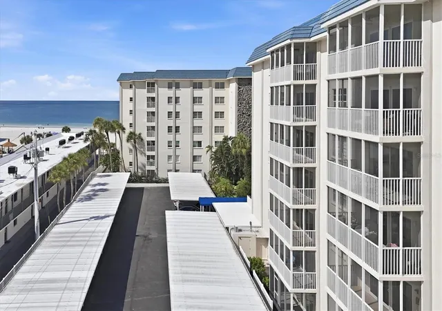 Photo 3 of Condo for sale at 800 Benjamin Franklin Dr #501, Sarasota, FL 34236 | MLS# A4705448 | Listing updated on 2026-09-16