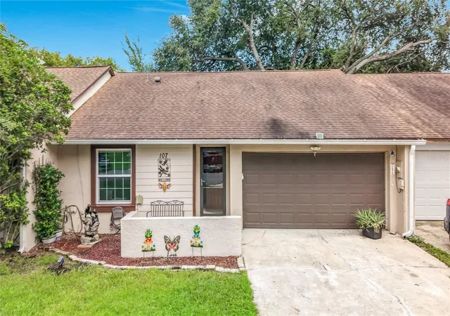 Single family home for sale at 107 Long Leaf Pine Cir, SANFORD, FL 32773 | MLS# O6440127