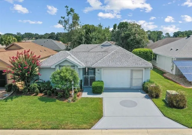 Photo 1 of Single family home for sale at 17789 SE 113th Terrace, Summerfield, FL 34491 | MLS# OM731900 | Listing updated on 2026-09-26