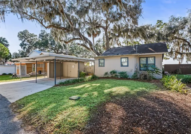 Photo 2 of Single family home for sale at 13400 Se 124th Place, Ocklawaha, FL 32179 | MLS# OM731904 | Listing updated on 2026-09-19