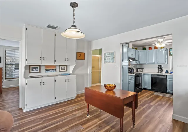 Photo 3 of Single family home for sale at 13400 SE 124th Place, Ocklawaha, FL 32179 | MLS# OM731904 | Listing updated on 2026-09-19