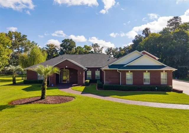 Photo 3 of Single family home for sale at 812 Se 36th Lane, Ocala, FL 34471 | MLS# G5117522 | Listing updated on 2026-10-06
