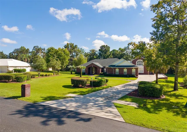 Photo 4 of Single family home for sale at 812 SE 36th Lane, Ocala, FL 34471 | MLS# G5117522 | Listing updated on 2026-10-06