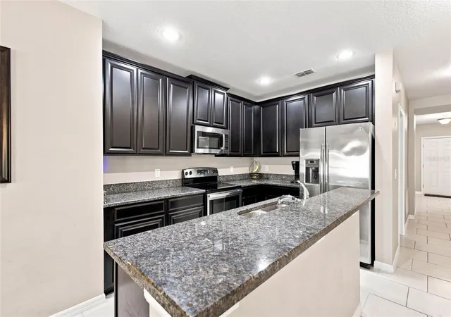 Photo 4 of Single family home for sale at 10254 Lenox St, Clermont, FL 34711 | MLS# O6440135 | Listing updated on 2026-10-16