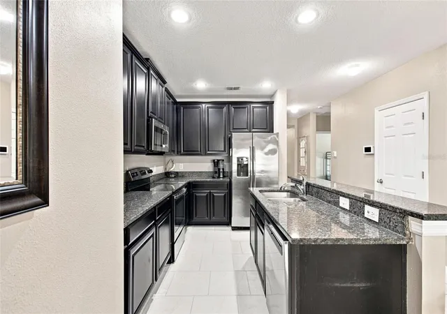 Photo 3 of Single family home for sale at 10254 Lenox St, Clermont, FL 34711 | MLS# O6440135 | Listing updated on 2026-10-16
