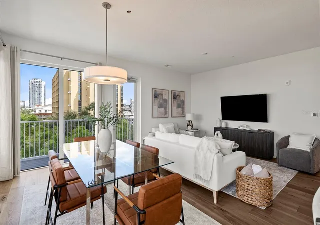Photo 4 of Condo for sale at 600 3rd Avenue S #410, Saint Petersburg, FL 33701 | MLS# TB8546637 | Listing updated on 2026-09-25