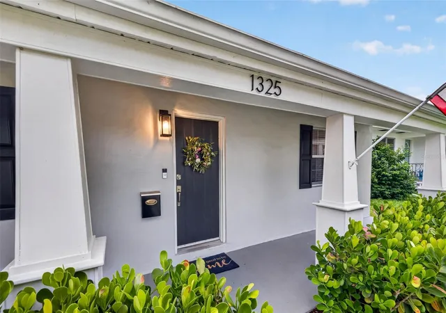 Photo 3 of Single family home for sale at 1325 21st Avenue N, Saint Petersburg, FL 33704 | MLS# TB8546642 | Listing updated on 2026-09-14