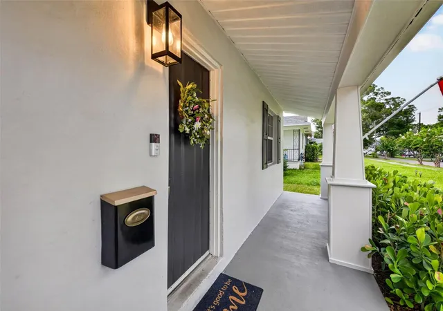 Photo 3 of Single family home for sale at 1325 21st Avenue N, Saint Petersburg, FL 33704 | MLS# TB8546642 | Listing updated on 2026-09-14