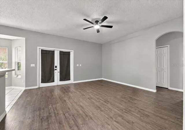 Photo 3 of Single family home for sale at 10003 Autumn Crk Ln, Orlando, FL 32832 | MLS# O6440154 | Listing updated on 2026-09-24