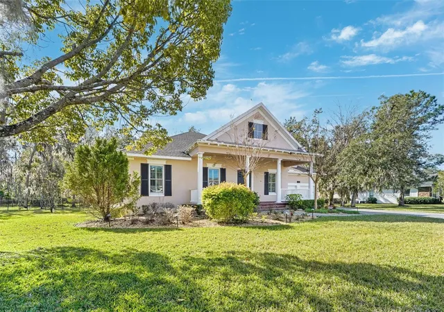 Photo 2 of Single family home for sale at 19546 Mossy Oak Ct, Brooksville, FL 34601 | MLS# W7889309 | Listing updated on 2026-09-23