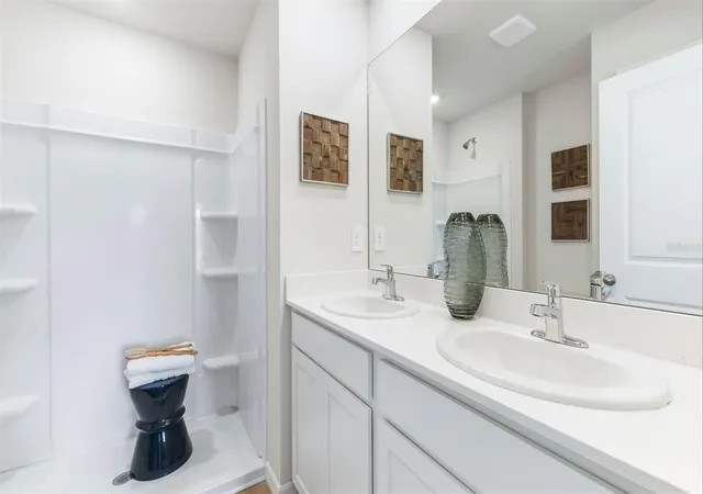 Photo 14 of Single family home for sale at 1619 13th Avenue S, Saint Petersburg, FL 33712 | MLS# A4705472 | Listing updated on 2026-09-14
