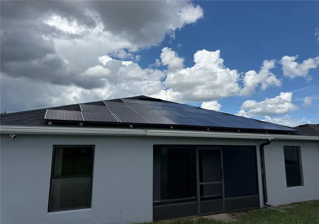 Photo 3 of Single family home for sale at 200 Pheasant Dr, Haines City, FL 33844 | MLS# S5157184 | Listing updated on 2026-09-14
