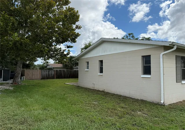 Photo 2 of Single family home for sale at 9309 Carthage Rd, Spring Hill, FL 34608 | MLS# TB8546665 | Listing updated on 2026-09-17