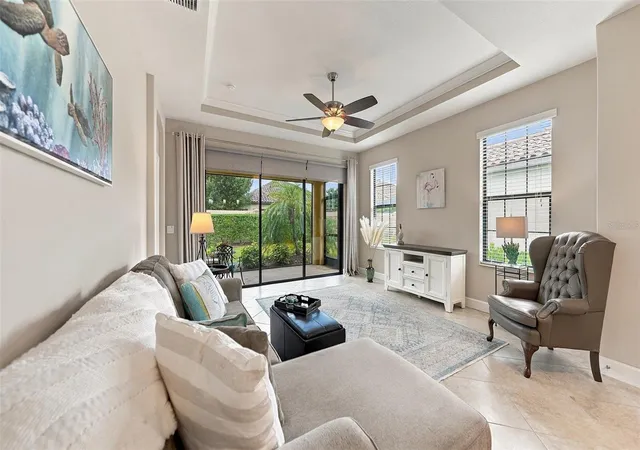 Photo 4 of Single family home for sale at 5021 Savona Run, Bradenton, FL 34211 | MLS# A4705478 | Listing updated on 2026-09-17