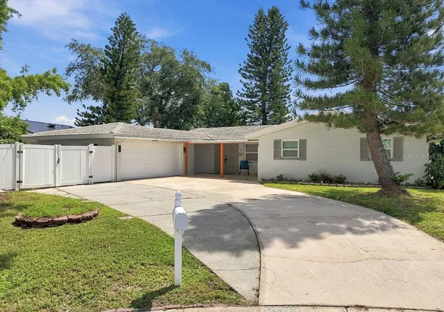 Photo 2 of Single family home for sale at 10744 Drummond Rd, Tampa, FL 33615 | MLS# TB8546670 | Listing updated on 2026-09-29