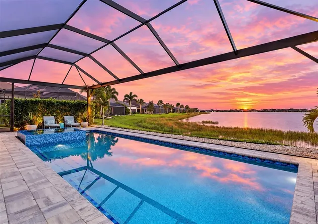 Photo 1 of Single family home for sale at 7789 Mainsail Ln, Sarasota, FL 34240 | MLS# A4705479 | Listing updated on 2026-09-20