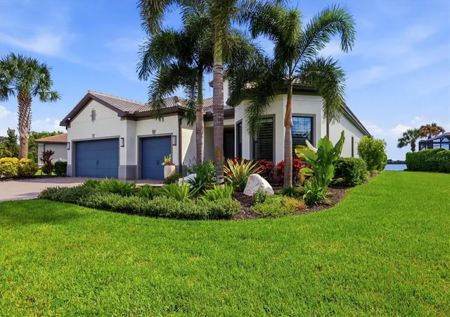 Photo 4 of Single family home for sale at 7789 Mainsail Ln, Sarasota, FL 34240 | MLS# A4705479 | Listing updated on 2026-09-20