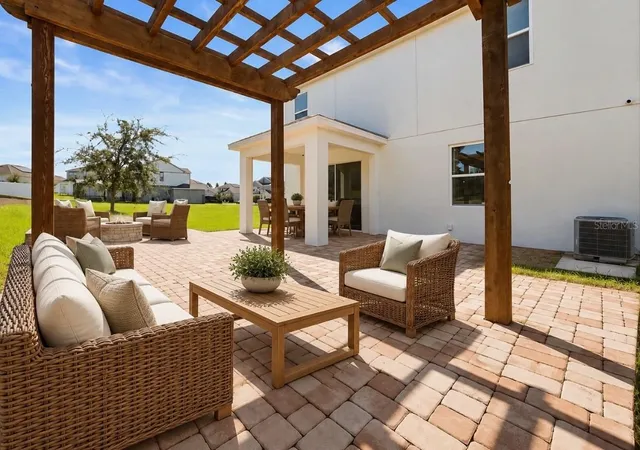 Photo 2 of Single family home for sale at 7104 Dilly Lake Ave, Groveland, FL 34736 | MLS# G5117532 | Listing updated on 2026-10-20