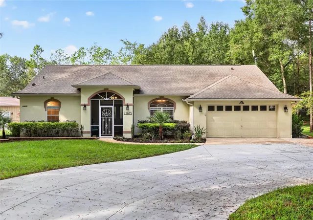 Photo 1 of Single family home for sale at 21675 Sw 84th Loop, Dunnellon, FL 34431 | MLS# OM731918 | Listing updated on 2026-09-12