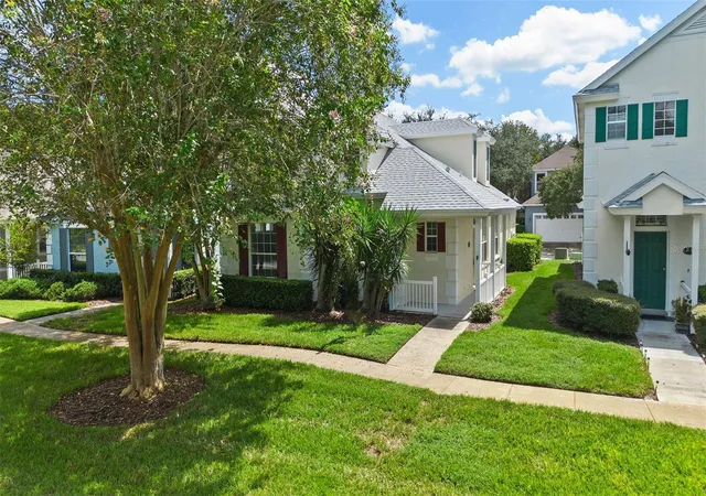 Photo 3 of Single family home for sale at 17912 Havenview Ln, Lutz, FL 33558 | MLS# TB8546680 | Listing updated on 2026-09-15
