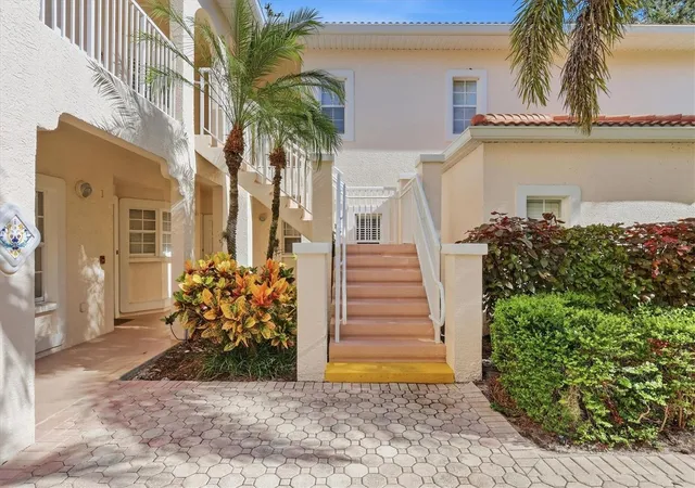 Photo 3 of Condo for sale at 4256 Central Sarasota Pkwy #325, Sarasota, FL 34238 | MLS# A4705485 | Listing updated on 2026-09-16