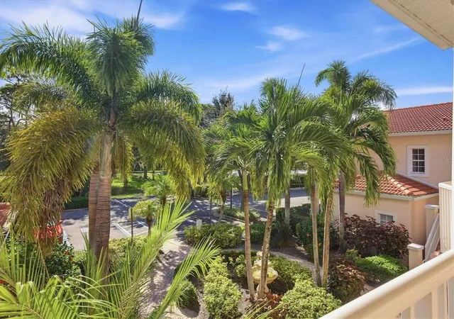 Listing Photo 4 - Condo for sale in building located at 4256 Central Sarasota Pkwy, Sarasota, FL 34238 - Unit #325