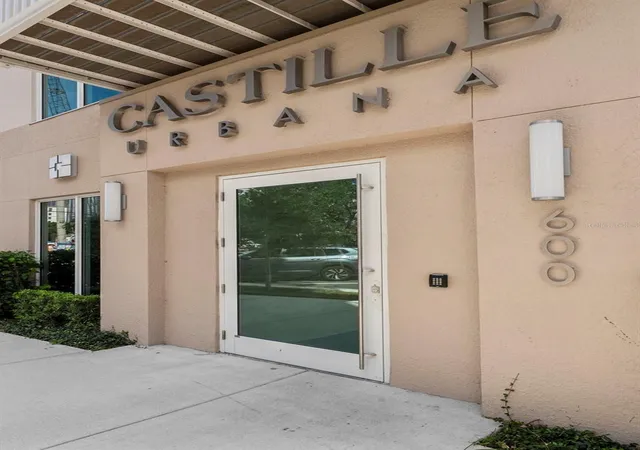 Photo 1 of Condo for sale at 600 3rd Avenue S #406, Saint Petersburg, FL 33701 | MLS# TB8546688 | Listing updated on 2026-09-12