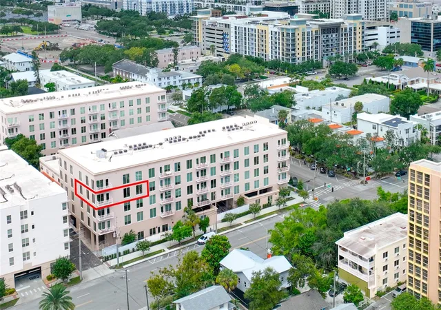 Photo 2 of Condo for sale at 600 3rd Avenue S #406, Saint Petersburg, FL 33701 | MLS# TB8546688 | Listing updated on 2026-09-25