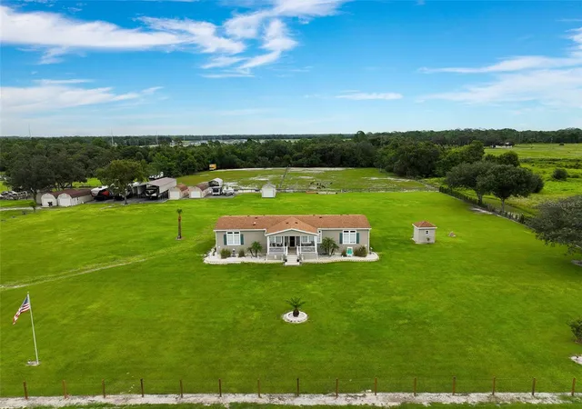 Photo 1 of Manufactured home for sale at 4600 Hickory Tree Rd, Saint Cloud, FL 34772 | MLS# S5157190 | Listing updated on 2026-09-12