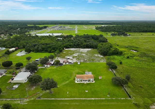 Photo 2 of Manufactured home for sale at 4600 Hickory Tree Rd, Saint Cloud, FL 34772 | MLS# S5157190 | Listing updated on 2026-09-12