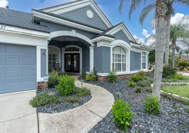 Photo 2 of Single family home for sale at 27027 Brush Crk Way, Wesley Chapel, FL 33544 | MLS# W7889316 | Listing updated on 2026-10-07