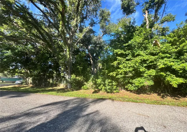 Photo 3 of Sale Pending at Pennsylvania Ave, Osprey, FL 34229 | MLS# N6145674 | Listing updated on 2026-09-14