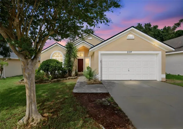 Photo 1 of Single family home for sale at 2117 Fish Eagle St, Clermont, FL 34714 | MLS# O6440178 | Listing updated on 2026-09-21