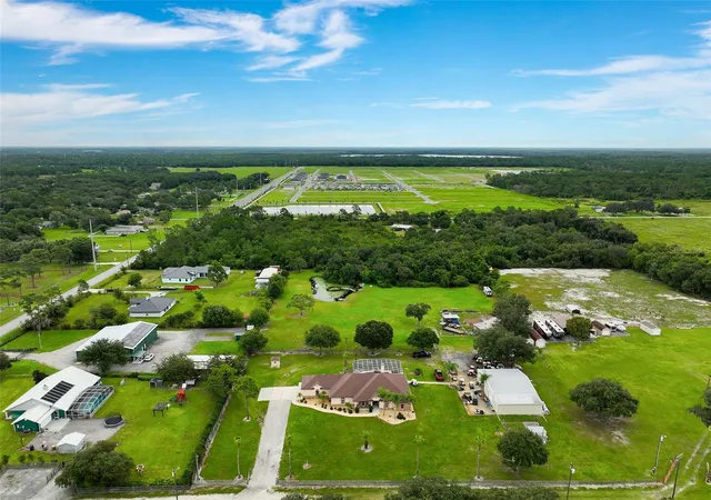 Photo 3 of Single family home for sale at 4594 Hickory Tree Rd, Saint Cloud, FL 34772 | MLS# S5157195 | Listing updated on 2026-09-12