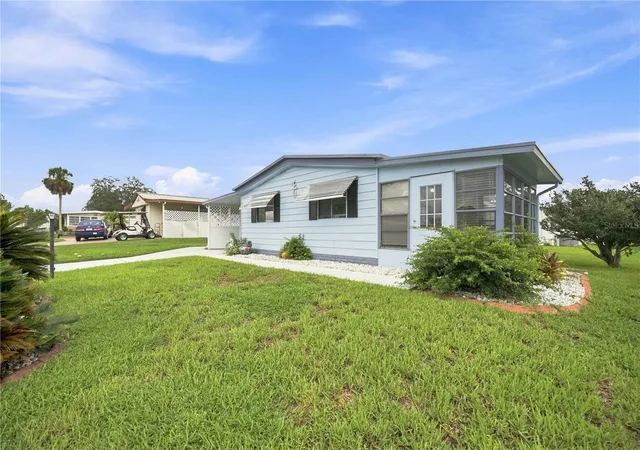 Photo 3 of Manufactured home for sale at 704 Roseapple Ave, Lady Lake, FL 32159 | MLS# G5117536 | Listing updated on 2026-09-18