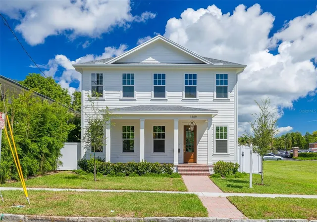 Photo 2 of Single family home for sale at 1309 17th Avenue N, Saint Petersburg, FL 33704 | MLS# TB8546711 | Listing updated on 2026-09-13