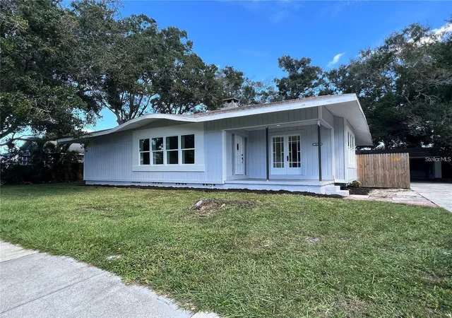 Photo 1 of Single family home for sale at 3429 37th Street N, Saint Petersburg, FL 33713 | MLS# A4705494 | Listing updated on 2026-10-27