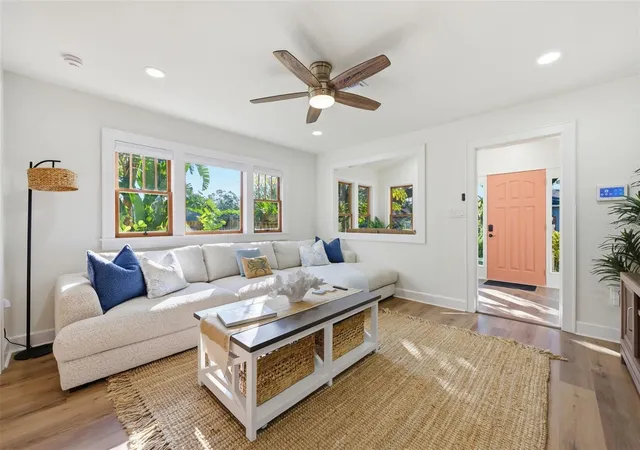 Photo 4 of Single family home for sale at 400 4th Avenue NW, Largo, FL 33770 | MLS# TB8546722 | Listing updated on 2026-09-13