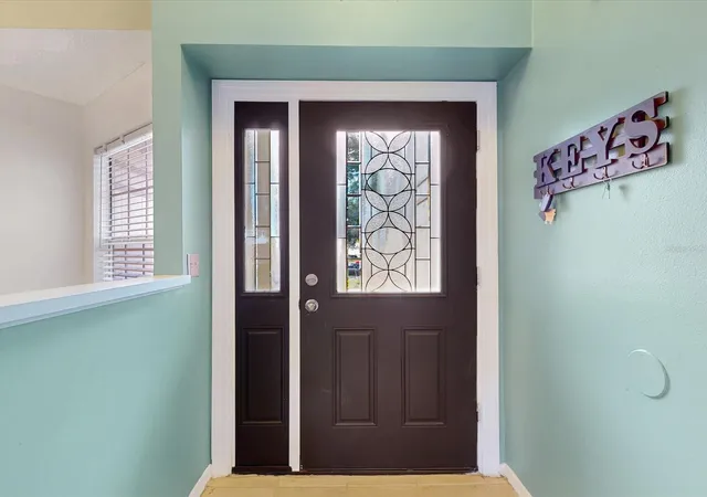 Photo 2 of Single family home for sale at 2504 Kingston Ct, Kissimmee, FL 34746 | MLS# S5157204 | Listing updated on 2026-09-14