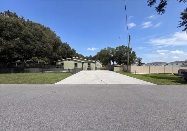 Photo 1 of Single family home for sale at 1721 Evergreen St, Kissimmee, FL 34746 | MLS# O6440242 | Listing updated on 2026-09-18