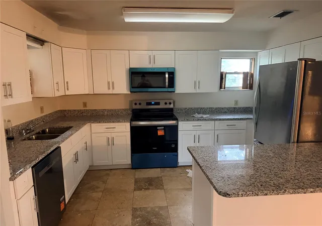 Photo 3 of Single family home for sale at 14850 Ne 214th Avenue, Fort Mc Coy, FL 32134 | MLS# OM731932 | Listing updated on 2026-10-06