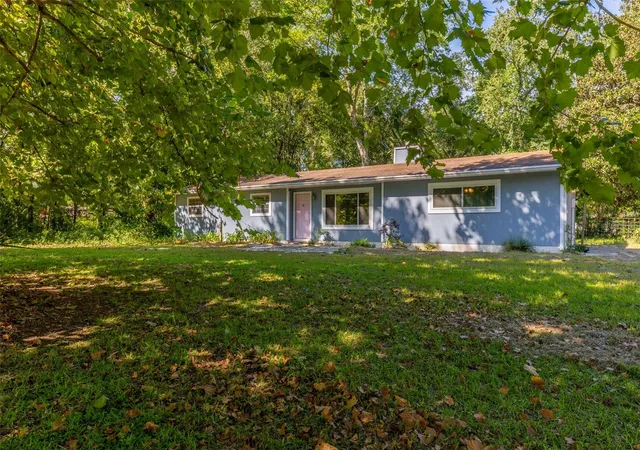 Photo 1 of Single family home for sale at 8812 Sw 111th Terrace, Gainesville, FL 32608 | MLS# GC543358 | Listing updated on 2026-09-17